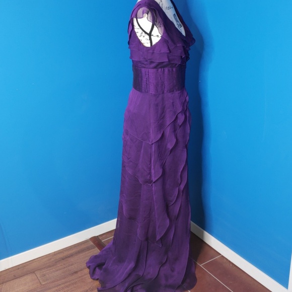 EUC Adrianna Papell Occasions Purple Formal Gown - Picture 4 of 8